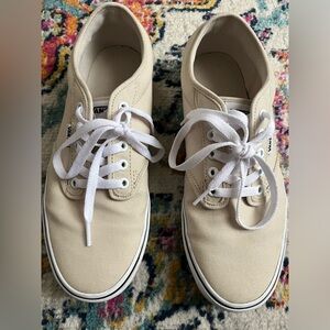 Vans sneakers, 11